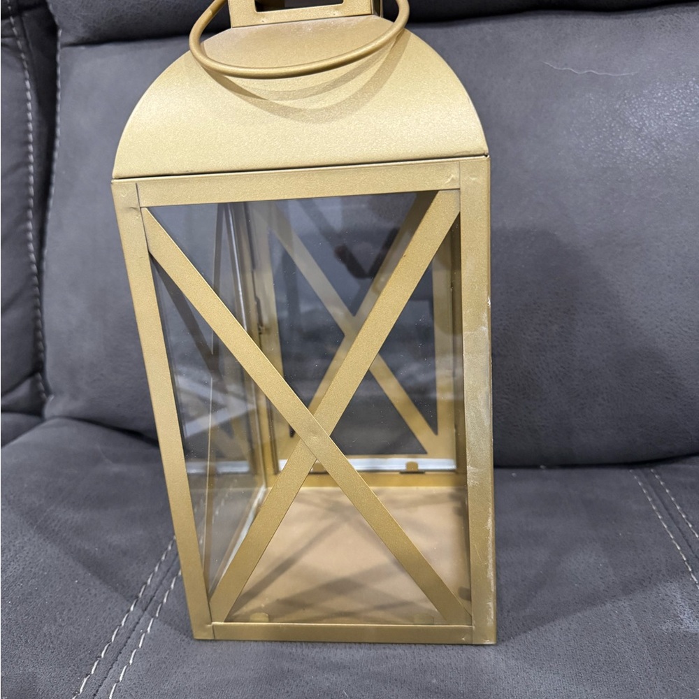 Elegant Gold Lantern